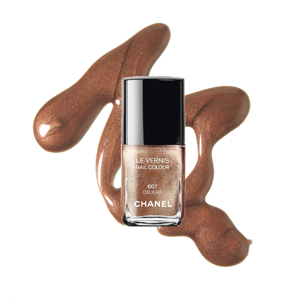 Delight nail color by Chanel Le Vernis
